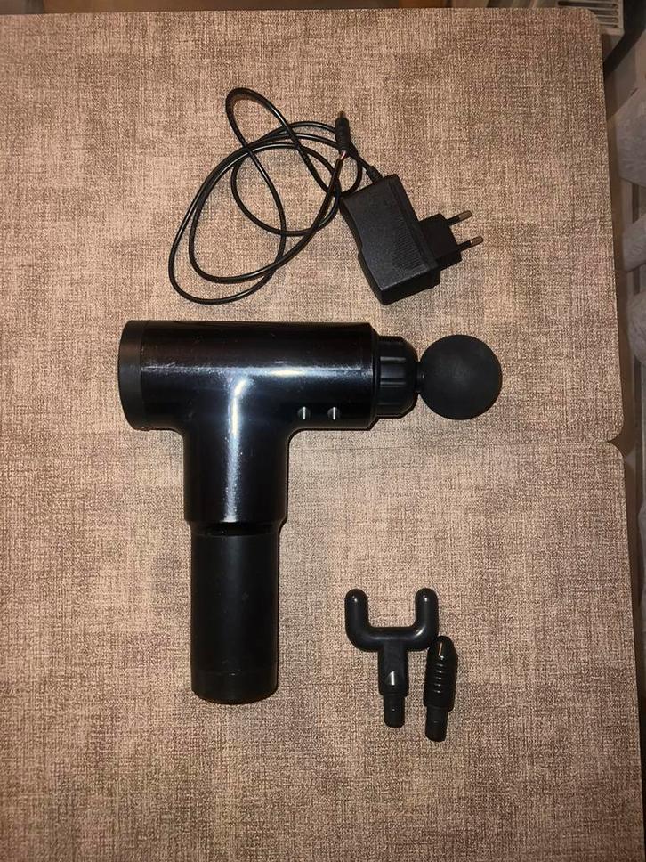 Massage gun, Sport en Fitness, Massageproducten, Gebruikt, Apparaat, Ophalen