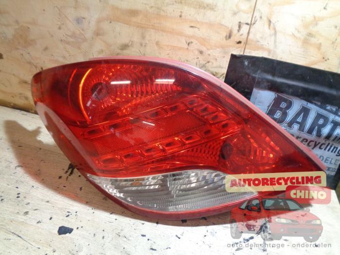 Achterlicht links van een Peugeot 207, Auto-onderdelen, Verlichting, Peugeot, Gebruikt, 3 maanden garantie, Ophalen of Verzenden