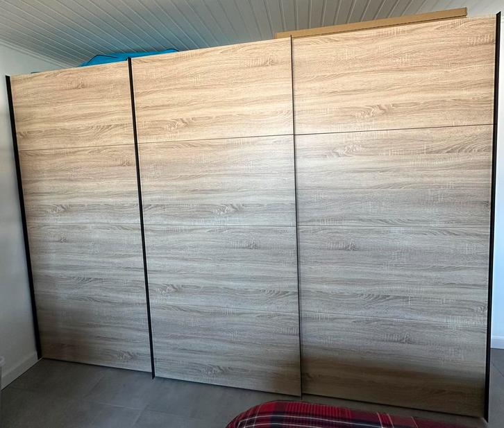 Moet weg! Kleerkast met 3 schuifdeuren, Huis en Inrichting, Kasten | Kleerkasten, Zo goed als nieuw, 200 cm of meer, 200 cm of meer