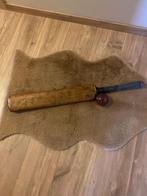 Antieke cricketbat, Ophalen