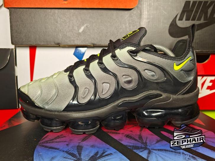 Nike Air VaporMax TN 'Neon' EU41 2019, Kleding | Heren, Schoenen, Zo goed als nieuw, Sneakers, Zwart, Ophalen of Verzenden