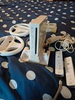 Wii console + 2 controllers + stuurtjes + nunchucks, Games en Spelcomputers, Ophalen, Met 2 controllers, Met stuurtje