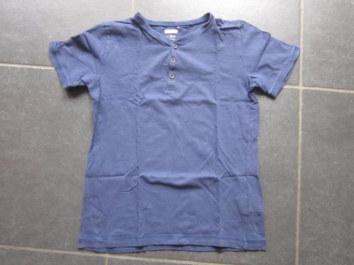 blauw T-shirt met drie knoopjes, Kinderen en Baby's, Kinderkleding | Maat 158, Zo goed als nieuw, Jongen, Shirt of Longsleeve