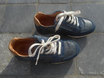Blauwe sneakerschoenen met nieuwe veters voor meisje van het, Enlèvement, Comme neuf, Fille, Chaussures de sport