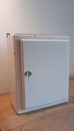 Vintage medicijnkastje in Cubex-stijl, Ophalen