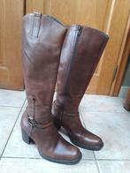Très belles bottes hautes marron en cuir comme neuves 38-39, Vêtements | Femmes, Chaussures, Comme neuf, Bottes hautes