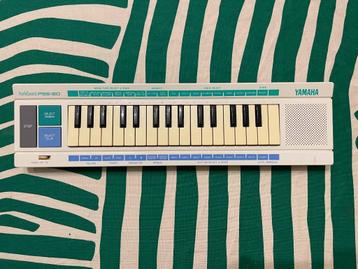 Te koop: Yamaha Portasound PSS-20 – Vintage Keyboard disponible aux enchères