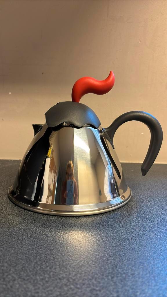 Bugatti Vulcano Waterkoker, Nieuw in doos, Zeldzaam design, Elektronische apparatuur, Waterkokers, Nieuw, Ophalen