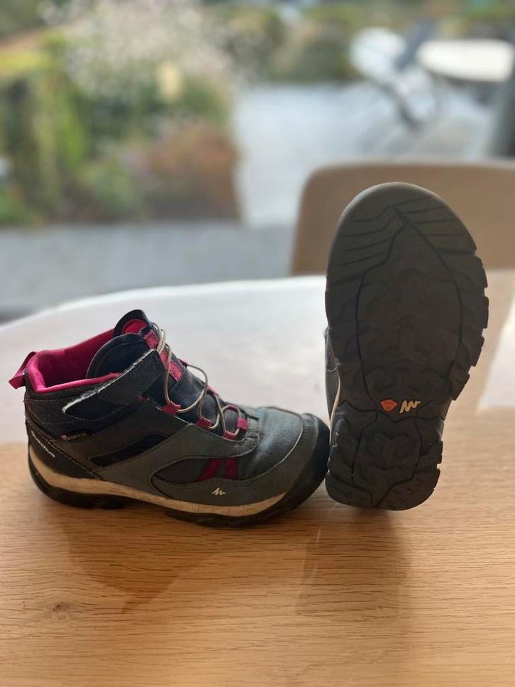 Quechua bergschoen (maat 33), Kinderen en Baby's, Kinderkleding | Schoenen en Sokken, Gebruikt, Schoenen, Jongen of Meisje, Ophalen of Verzenden