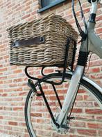 fietsmand en rek voor mand, Ophalen, Zo goed als nieuw, Fietsmand