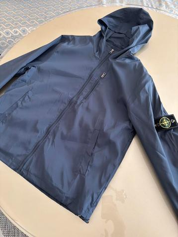 Stone island vest helemaal nieuw beschikbaar voor biedingen