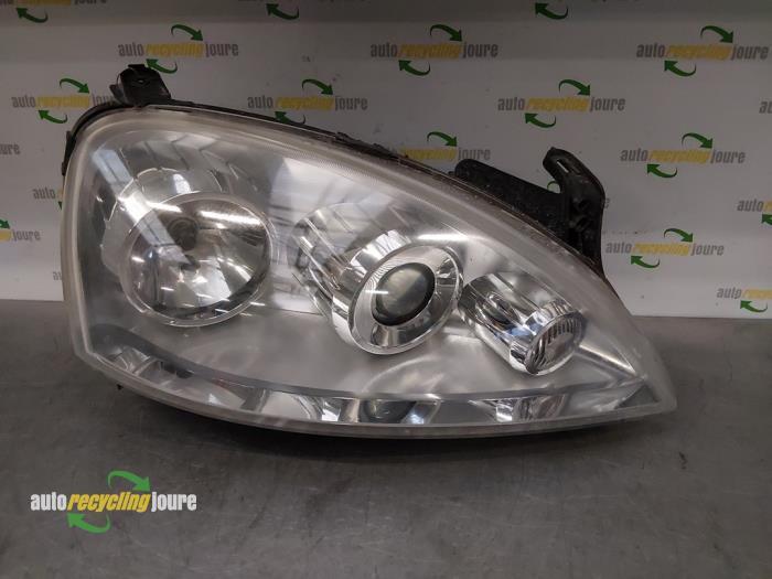 Phare droit d'un Opel Corsa, Autos : Pièces & Accessoires, Éclairage, Opel, Utilisé, 3 mois de garantie