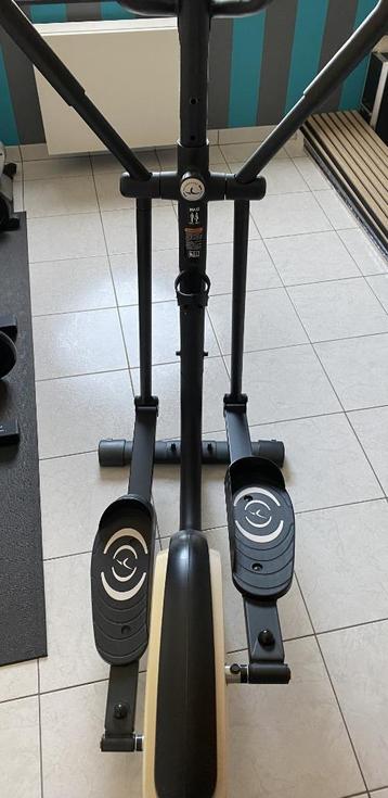 Eliptische hometrainer beschikbaar voor biedingen