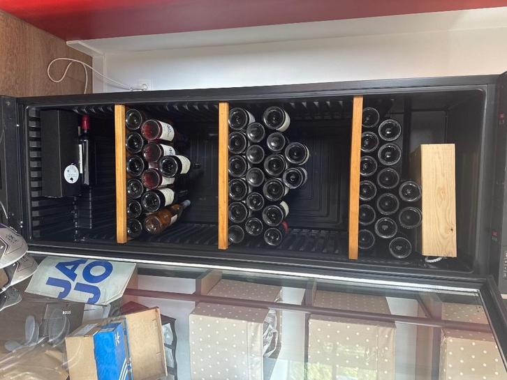Bouteilles de vin, Verzamelen, Wijnen, Nieuw, Rode wijn, Ophalen