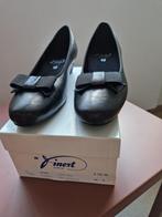 Zwarte (antracite) damesschoen met lage hak, Kleding | Dames, Schoenen, Schoenen met lage hakken, Zwart, Finest, Ophalen of Verzenden