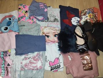 vetements fille 6 a 7 ans beschikbaar voor biedingen
