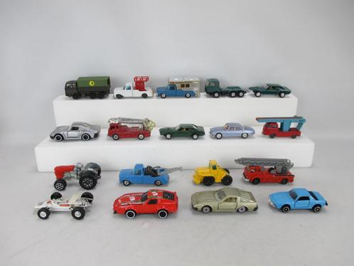 modelauto 1/64, Hobby en Vrije tijd, Modelauto's | 1:50, Zo goed als nieuw, Overige typen, Overige merken, Ophalen of Verzenden