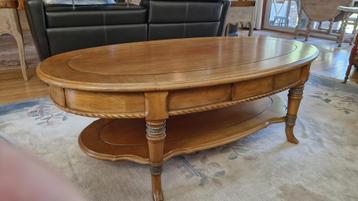 ovale salontafel kersenhout in goede staat