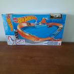 Hot wheels race baan met auto., Hobby en Vrije tijd, Ophalen, Zo goed als nieuw