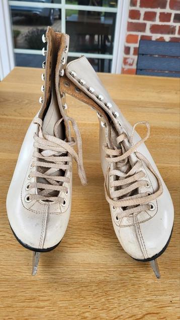 Patins à glace vintage, Enlèvement, Comme neuf