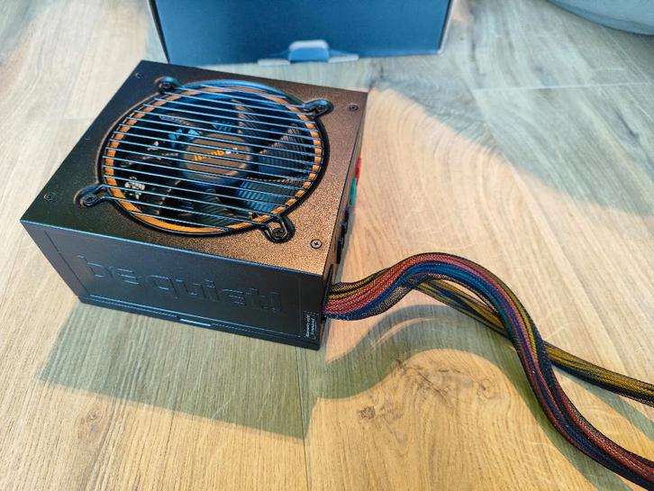 PC-voeding be Quiet! Pure Power L8 630W modulair, Computers en Software, Interne voedingen, Gebruikt, Ophalen of Verzenden