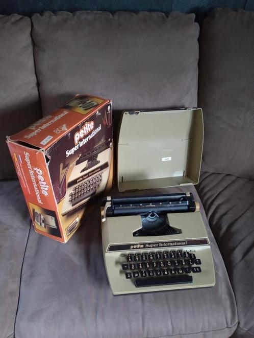 Petite Super International typemachine, Diversen, Typemachines, Zo goed als nieuw, Ophalen of Verzenden