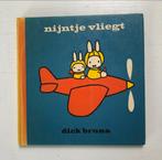 vintage kinderboekje Nijntje vliegt Dick Bruna 1977, Boeken, Ophalen of Verzenden, Gelezen, Dick Bruna