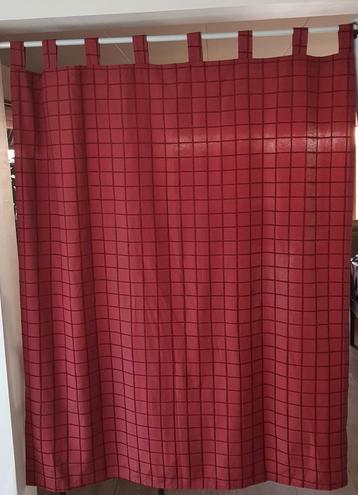 LOT DE 4 TENTURES motif carrés rouges beschikbaar voor biedingen