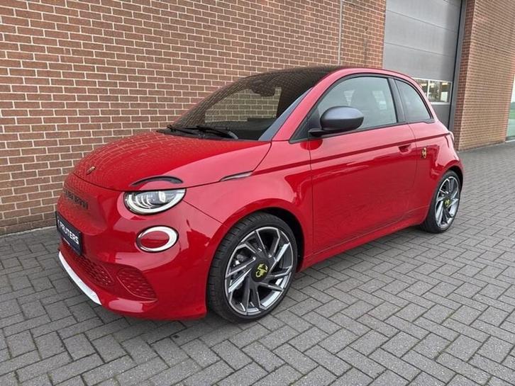 Abarth 500 Hatchback 500e Elektrisch 155 pk [NIEUW], Auto's, Abarth, Elektrisch, Stadsauto, 3 deurs, Automaat, Rood, Grijs