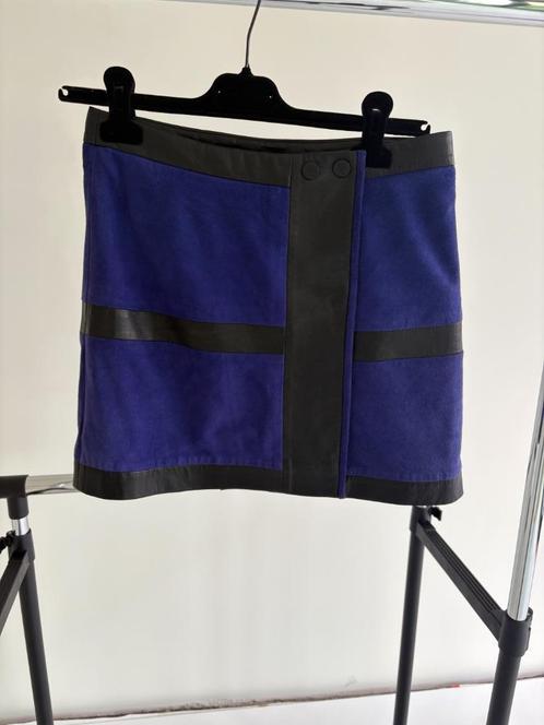 Karl Lagerfeld rok blauw-zwart daim-leder maat 36, Kleding | Dames, Rokken, Zo goed als nieuw, Maat 36 (S), Blauw, Boven de knie