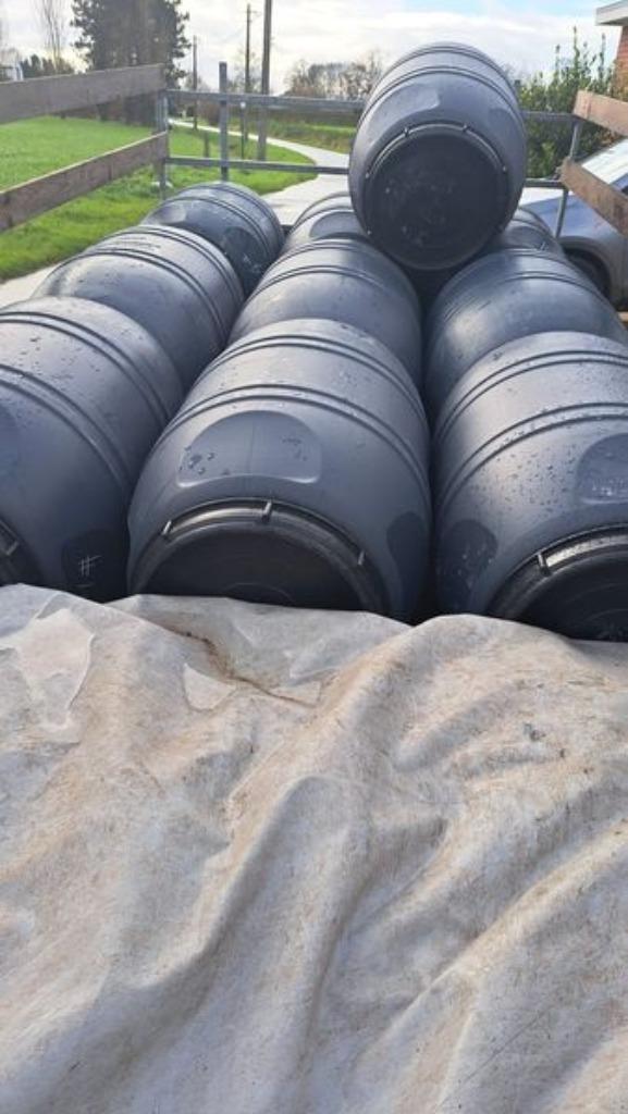 voederton - opslagtanks, Dieren en Toebehoren, Dierenvoeding, Overige soorten, Ophalen