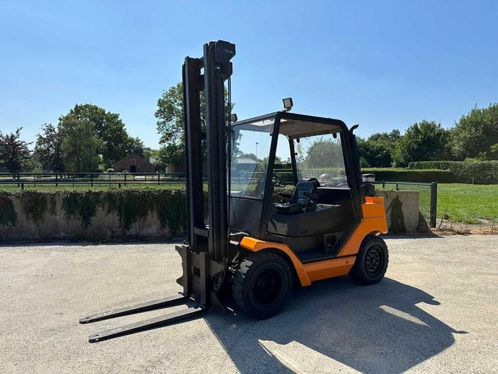 1995 Toujours R70-45 Forklift, Articles professionnels, Machines & Construction | Chariots élévateurs & Transport interne, Chariot élévateur