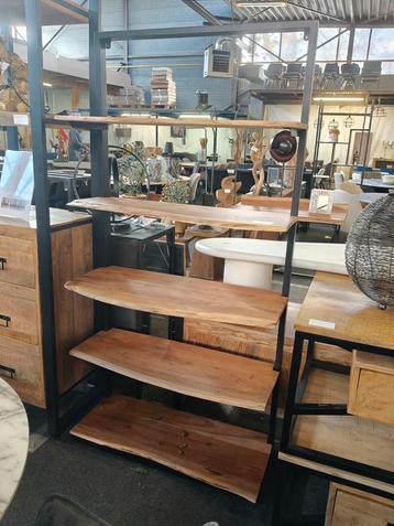 Rek acaciahout (outlet) beschikbaar voor biedingen