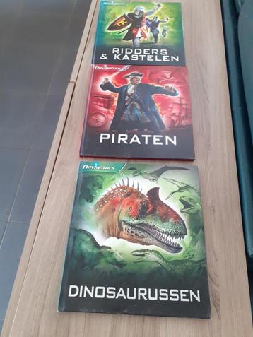 Navigators piraten - ridders & kastelen - dinosaurussen beschikbaar voor biedingen