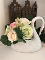 Grand cygne ancien vase en porcelaine blanche zoomorphe, Maison & Meubles, Comme neuf, Moins de 50 cm, Blanc, Poterie ou Porcelaine