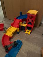 Mega blocks garage en vrachtwagen met auto’s en bootjes, Kinderen en Baby's, Ophalen, Zo goed als nieuw