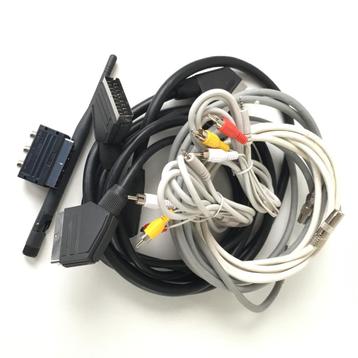 16 kabels + scartadapter (ethernet, coax, usb, scart, audio) beschikbaar voor biedingen