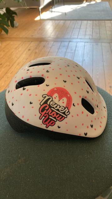 Helm 44-48 cm baby beschikbaar voor biedingen