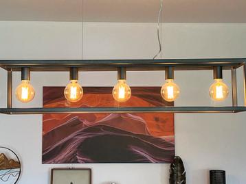 Hanglamp beschikbaar voor biedingen