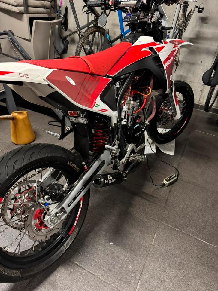 Fantic 77 cc stage 6, Fietsen en Brommers, Brommeronderdelen | Algemeen, Zo goed als nieuw, Cilinder, Ophalen of Verzenden