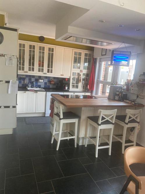 Volledige keuken met toestellen, Huis en Inrichting, Keuken | Complete keukens, Gebruikt, Overige typen, Wit, Graniet of Steen