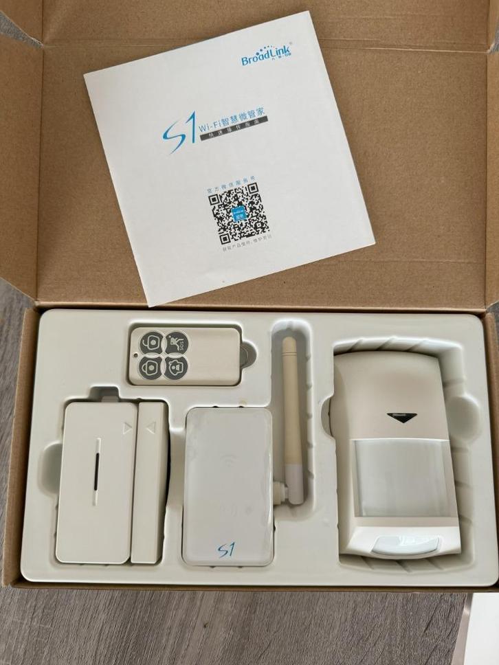 Gebruikt Broadlink S1 alarmsysteem te koop, Doe-het-zelf en Bouw, Alarmsystemen, Gebruikt, Compleet systeem, Beweging, Draadloos