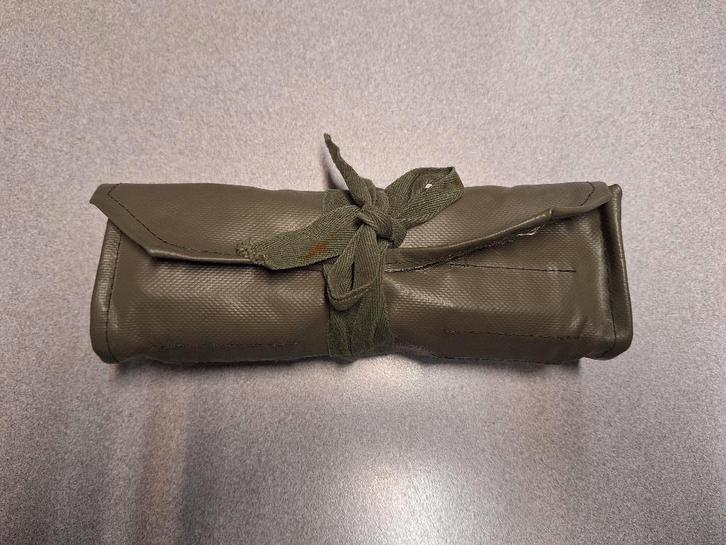 Kit de nettoyage suisse calibre 7,5 pour STG-57, Collections, Objets militaires | Seconde Guerre mondiale, Envoi