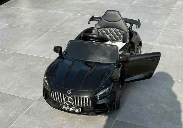 Elektrische Kinderauto – Mercedes AMG, Kinderen en Baby's, Speelgoed | Buiten | Accuvoertuigen, Zo goed als nieuw, Ophalen of Verzenden