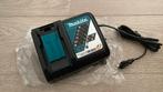 Makita DC18RC snellader, Bricolage & Construction, Outillage | Pièces de machine & Accessoires, Enlèvement, Neuf