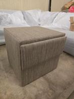 2 stoffen nachtkastjes met lade 50x50x50 €99/stuk, Ophalen of Verzenden, Zo goed als nieuw