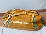 Duffel bag reistas 70 liter Patagonia donkergeel, Handtassen en Accessoires, Tassen | Reistassen en Weekendtassen, Ophalen, Zo goed als nieuw