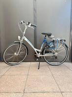 Batavus Meisjesfiets / Damesfiets als NIEUW, Fietsen en Brommers, Fietsen | Meisjes, Batavus, Zo goed als nieuw, Handrem, Ophalen