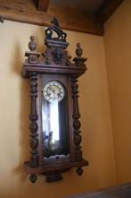 Antieke pendule (wandregulateur met steigerend paardje), Antiek en Kunst, Ophalen