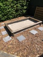 Zandbak incl. zand, deksel en speelgoed, Ophalen, Gebruikt